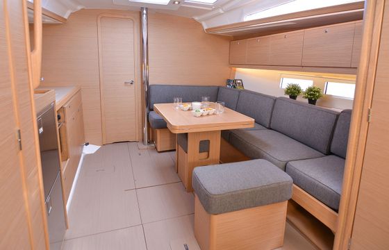 Dufour 390 Orsalia