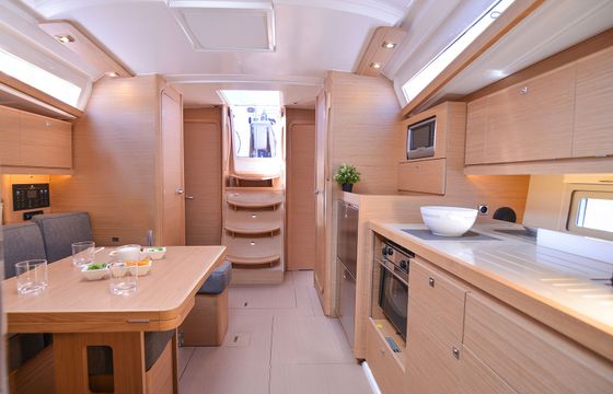 Dufour 390 Orsalia