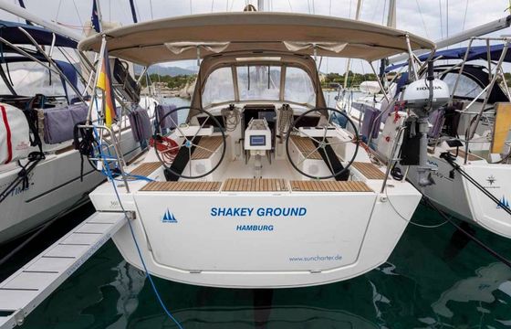Dufour 360 Shakey Ground
