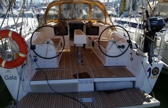 Dufour 382 Gala