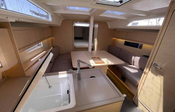 Dufour 37 Avocette