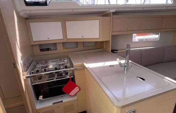 Dufour 37 Avocette