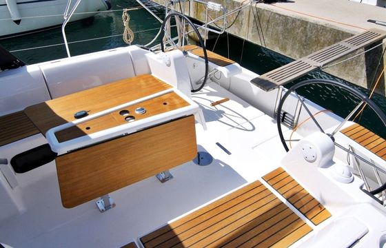 Dufour 382 Louise