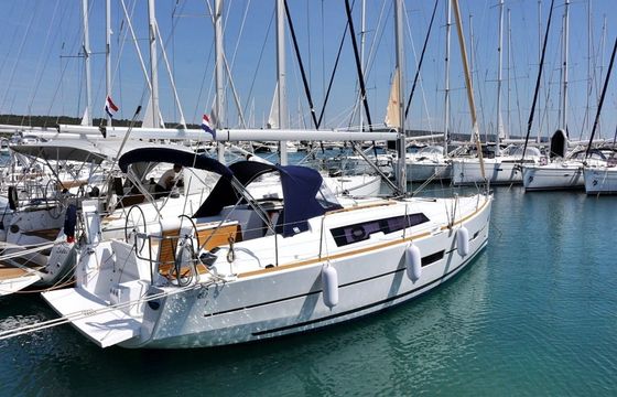 Dufour 382 Louise