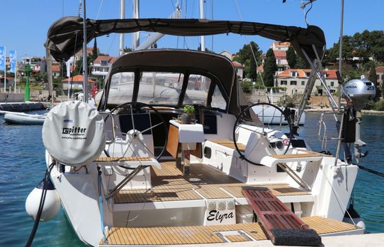 Dufour 382 Elyra