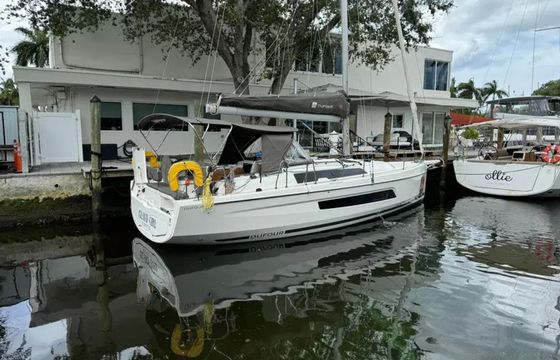 Dufour 37 Island Girl