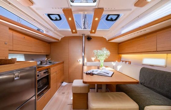 Dufour 390 Artemis