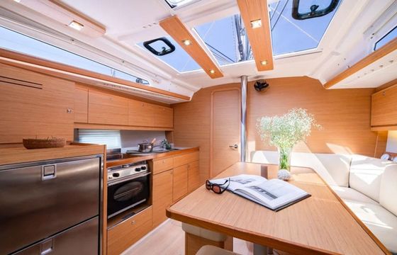 Dufour 390 Artemis