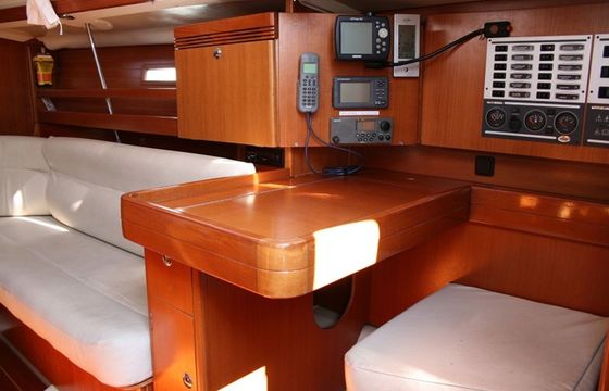 Dufour 34 Nefeli
