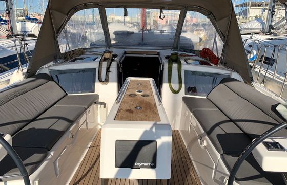 Dufour 390 Barracuda