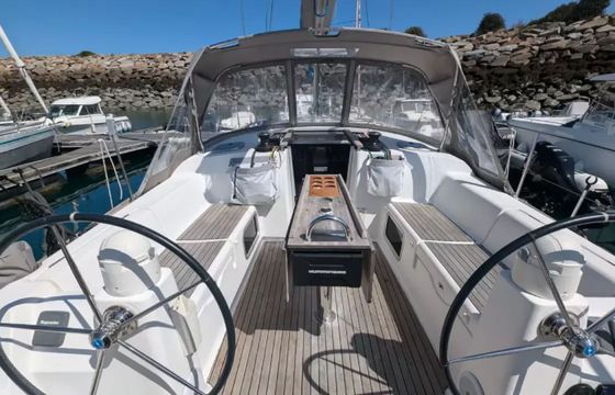 Dufour 375 Tarann