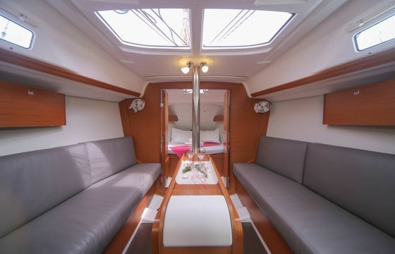 Dufour 310 Union