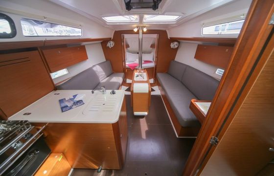 Dufour 310 Union
