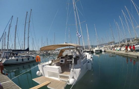 Dufour 390 Emerald