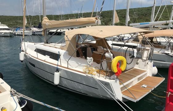 Dufour 382 Diniva 2