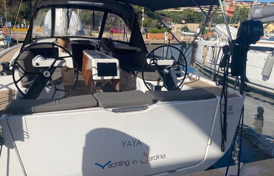 Dufour 390 Yaya