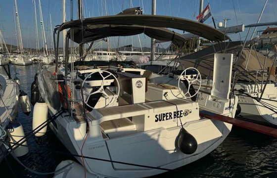 Dufour 41 Super Bee
