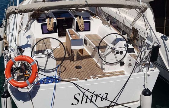 Dufour 382 Shira