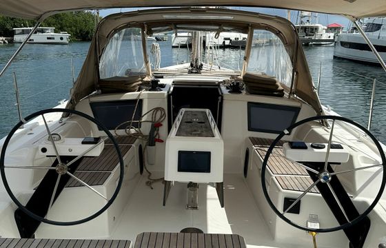 Dufour 390 Matmax