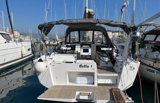 Dufour 390 Bella 1