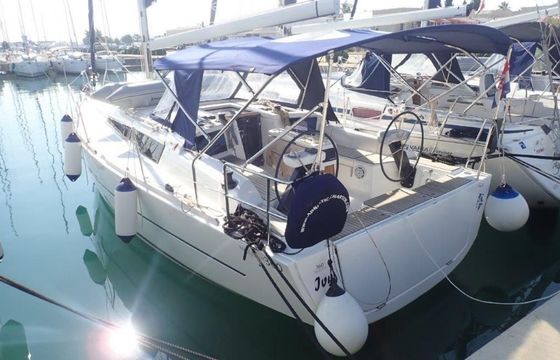 Dufour 360 Ivy