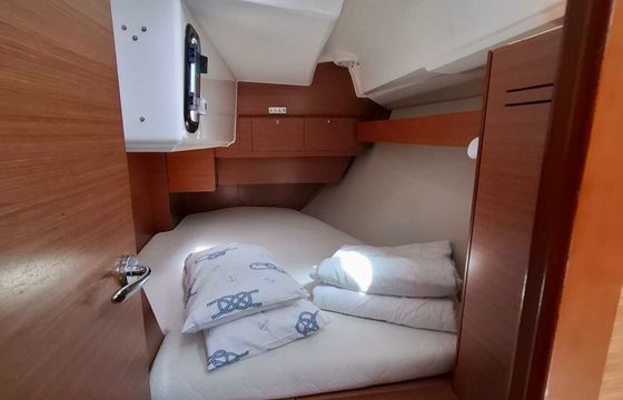 Dufour 360 Ivy