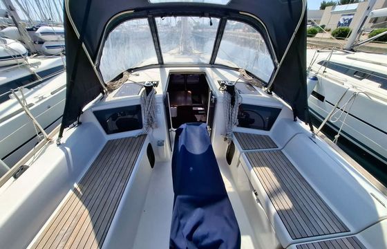 Dufour 360 Ivy