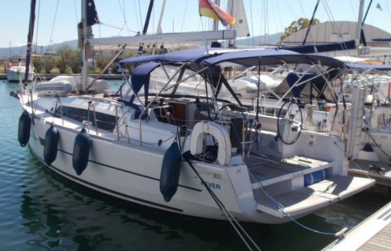 Dufour 382 Fever