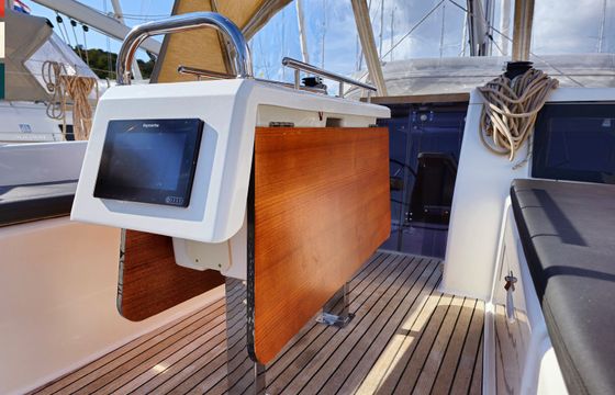 Dufour 360 Layla