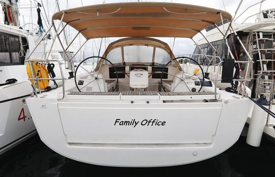 Dufour 412 Family Office