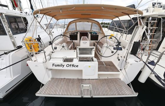 Dufour 412 Family Office