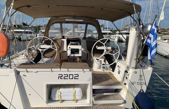Dufour 390 R2D2