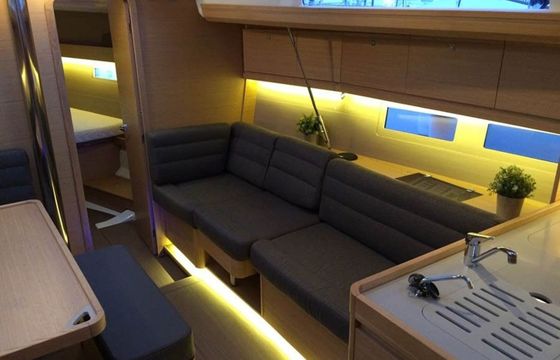Dufour 412 Iliana