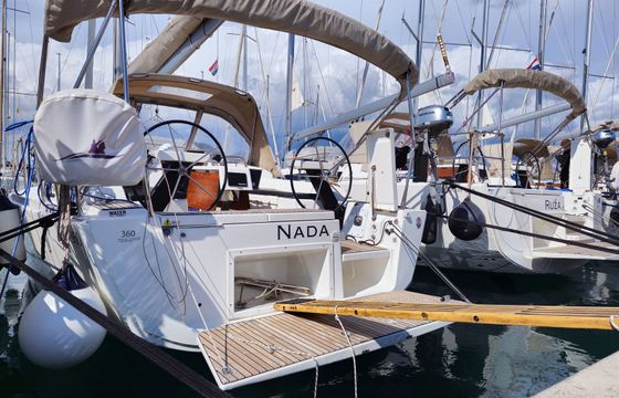 Dufour 360 Nada