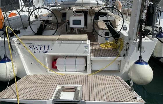 Dufour 390 Swell