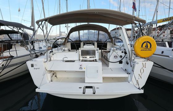 Dufour 412 Mona