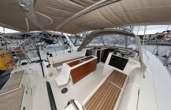 Dufour 412 Mona