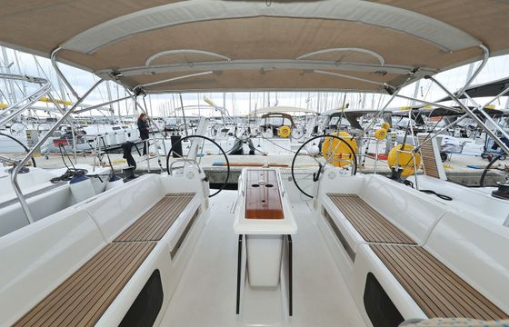 Dufour 412 Mona