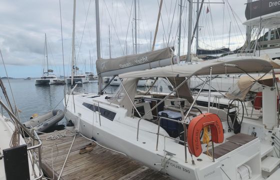 Dufour 390 Vulgaire Machin