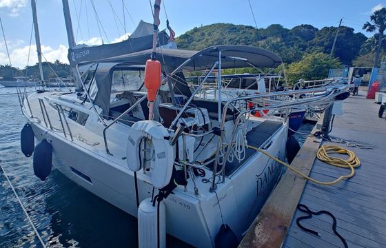 Dufour 430 Dancer