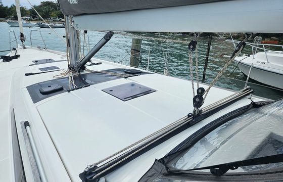 Dufour 430 Dancer