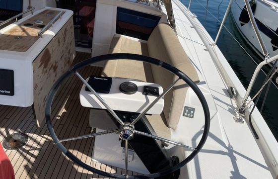 Dufour 390 Theodora