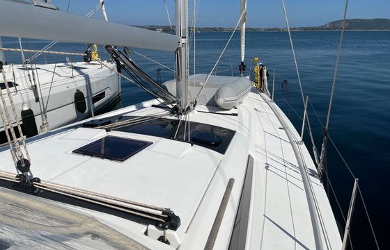 Dufour 390 Theodora