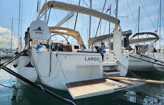 Dufour 430 Largo