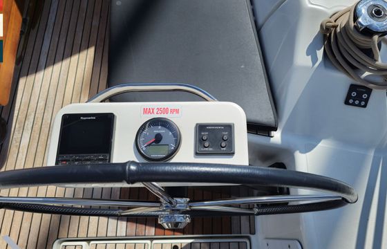 Dufour 430 Largo