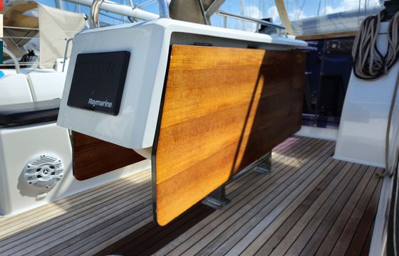Dufour 430 Largo