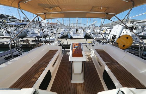 Dufour 412 Adrio