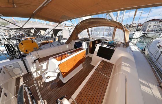 Dufour 412 Adrio