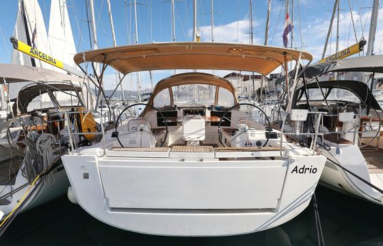 Dufour 412 Adrio
