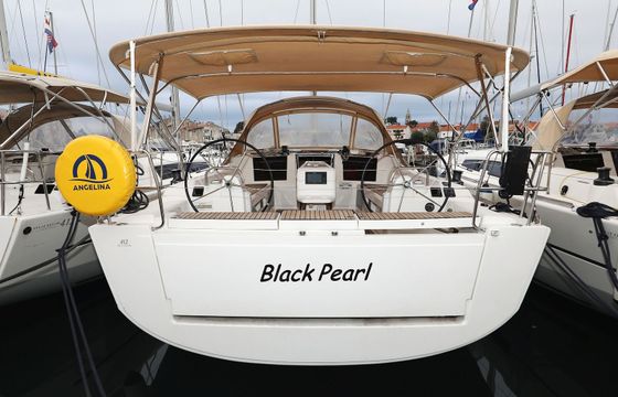 Dufour 412 Black Pearl